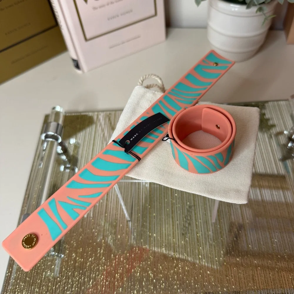 Marc by Marc Jacobs Silicone Slap Bracelet - NWT Coral and Teal Single Bracelet - Picture 1 of 2